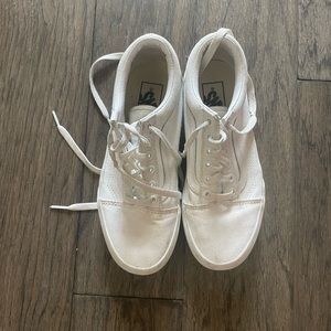 vans white sneakers